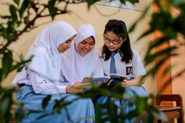 Prestasi Mentereng 14 SMA Terbaik di Kalimantan Barat